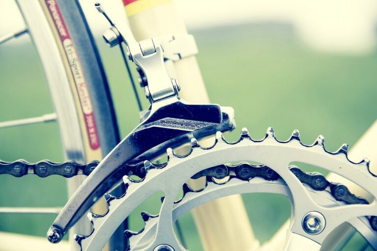 road bike gear vintage bottom bracket close up chain bicycle technology circuit bicycle bicycle bicycle bicycle bicycle
